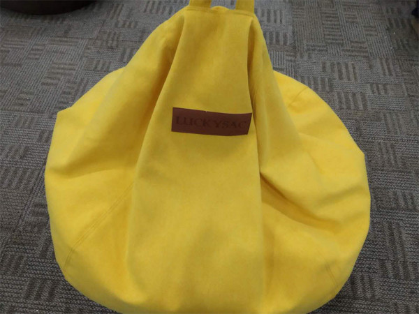 禮品懶人沙發(fā)定制 如何印制自己公司的logo？